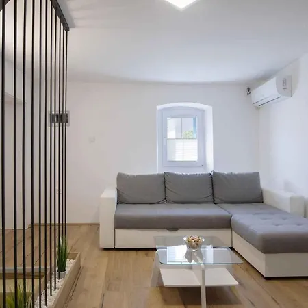 In Medulin/istrien 36032 Holiday home Medulin